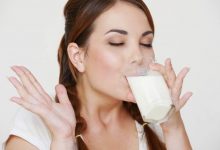 Фото - Почему стакан теплого молока на ночь помогает заснуть