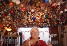Фото - Собрав большую коллекцию рождественских украшений, женщина попала в Книгу рекордов Гиннеса