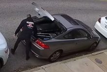 Фото - Водитель так забил багажник, что разбил заднее окно машины