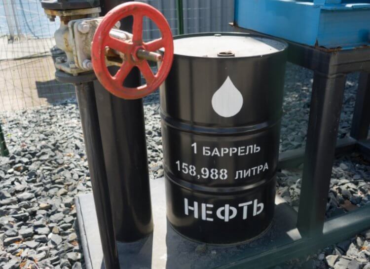 От чего зависит цена на нефть и как она влияет на жизнь людей?