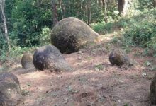 Фото - В Индии найдены загадочные кувшины из камня, сделанные древними людьми