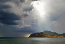 Фото - Ростуризм: сильные дожди в Крыму не мешают отдыху туристов