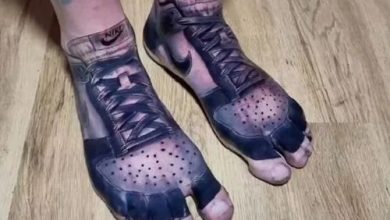 Фото - Вдохновившись любимыми кроссовками, мужчина сделал татуировку с ними на ступнях