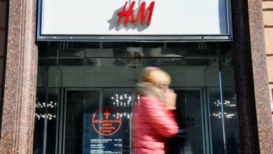 Фото - «Ъ»: H&M заплатил за 9 месяцев аренды торговых площадей в Москве после заявления об уходе