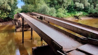 Фото - Новгородцев спросили, что делать с переправой через ручей Тарасовец