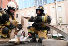 Фото - Сахалинский школьник выпрыгнул из окна во время пожара и повредил ногу