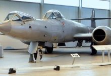 Фото - Самолет Gloster Meteor F8 или почему авиастроители отказались от “лежачей” кабины