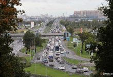 Фото - Царь-пробка на Пулковском шоссе теперь не такая страшная. Рабочих нет, зато есть ДТП