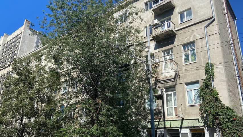 Фото - Два балкона обрушились в старом доме в российском городе