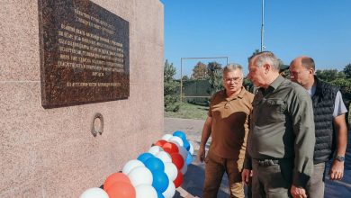 Фото - Памятник Александру Невскому открыли в Мариуполе. К нему приехал Беглов