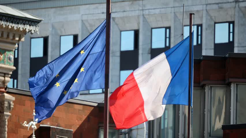 Фото - Посольство Франции разъяснило новый порядок выдачи шенгенских виз россиянам