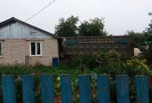 Фото - В Нижегородской области самосвал проломил стену дома, кабина оказалась в комнате