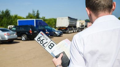 Фото - Водитель сбил пешехода в Амурской области и скрылся, но потерял на месте ДТП номерной знак