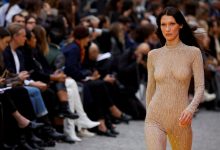 Фото - Белла Хадид появилась в прозрачном комбинезоне на показе Stella McCartney