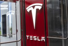 Фото - Обрушение акций Tesla совпало с постом Маска о плане по Украине