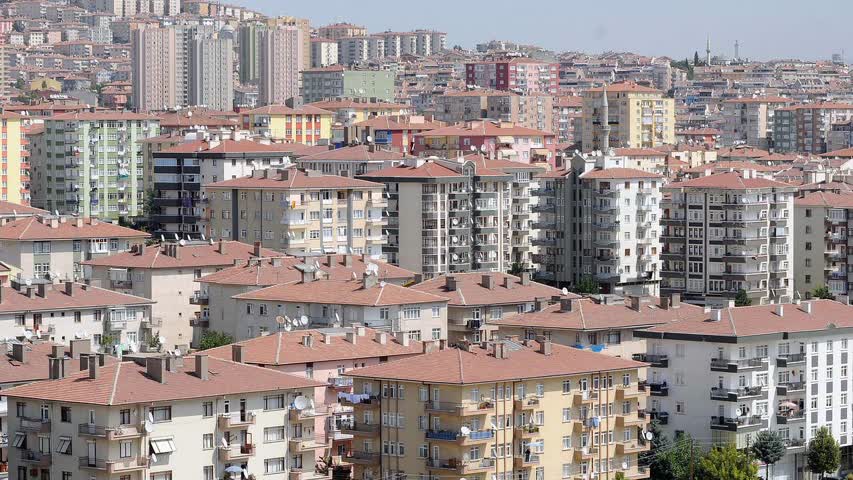 Фото - Россияне бросились скупать жилье в одной стране после начала мобилизации