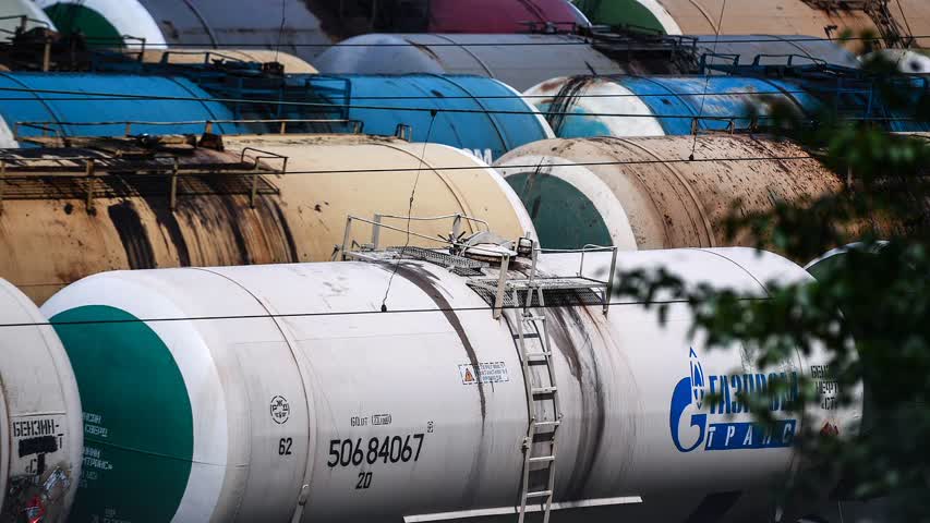 Фото - Российскую нефть из-за санкций начнут возить по железной дороге