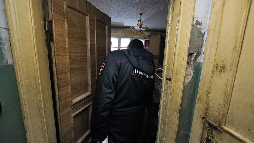 Фото - В российском городе обнаружили «резиновую» квартиру с мигрантами