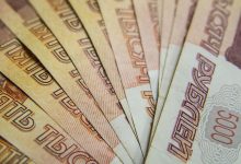 Фото - В Татарстане школьница потратила деньги с карты преподавателя