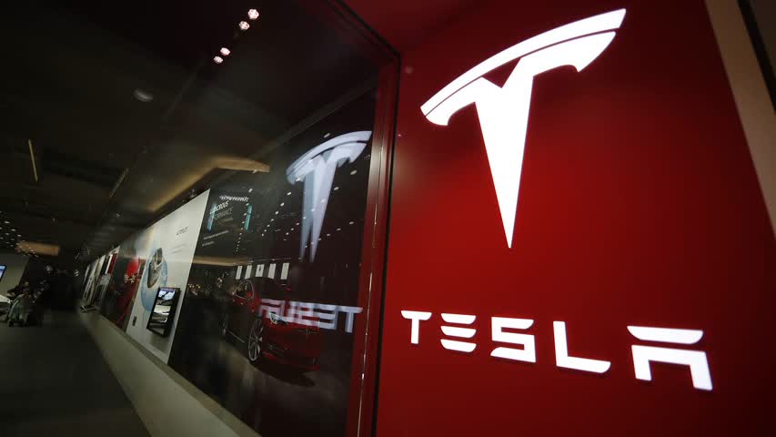 Фото - Илон Маск продал акции Tesla на четыре миллиарда долларов