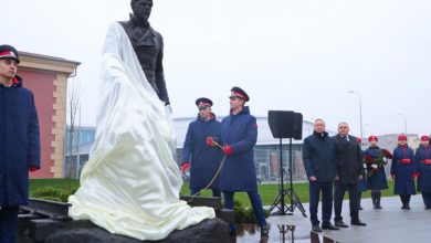 Фото - В Петербурге открыт памятник министру путей сообщения Михаилу Хилкову