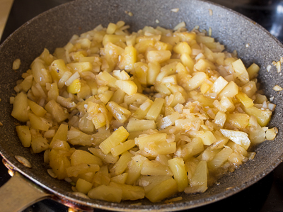 Курица, запеченная в ананасовом соусе