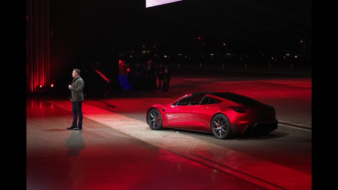 Илон Маск перенес продажи самого быстрого Tesla Roadster на 2023 год